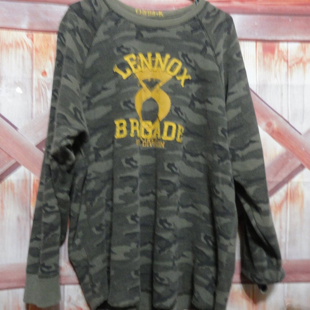 Old navy waffel long sleeve camo shirt. lennox Brigade embroidery, EUC 2XL